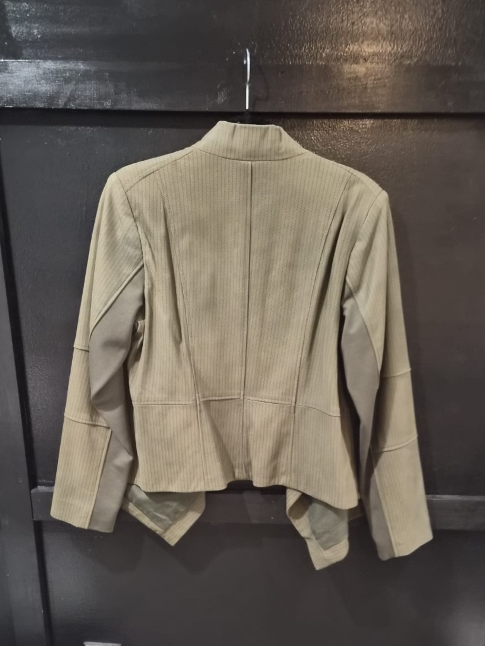 GILI | Leather Jacket - Picture 8 of 8